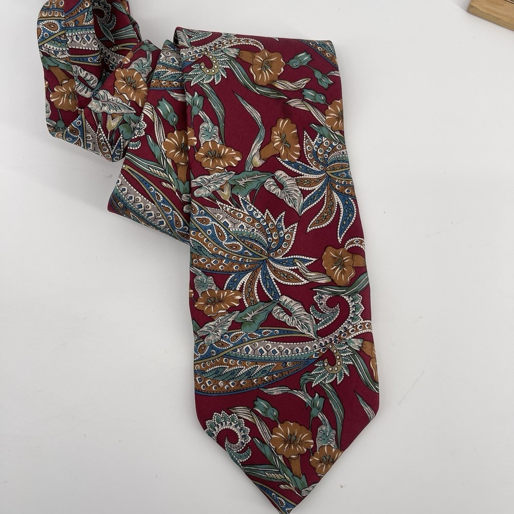 Pierre Balmain 100% Italian Silk Tie Burgundy Paisley Floral Pattern